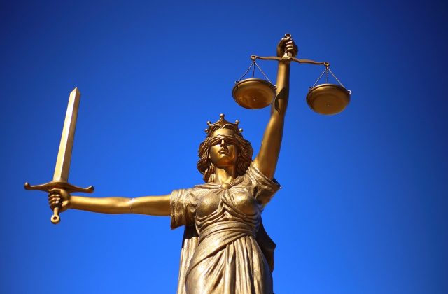justice-2060093_1280